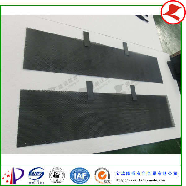 污水處理用鈦陽極發(fā)貨于河北客戶